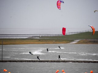 Kitesurfer in der Lagune