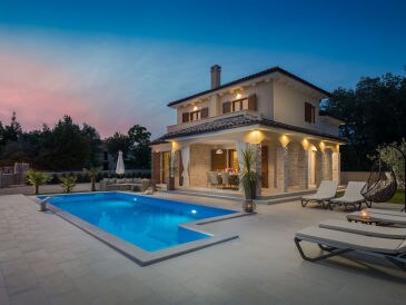 Holiday house Luxury Villa Nikol