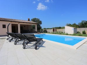 Holiday house Nina with a heated pool - Loborika - image1