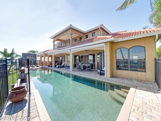 Villa XANZURIO by seabim.com