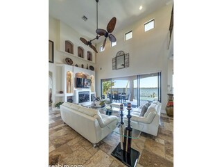 Villa XANZURIO by seabim.com
