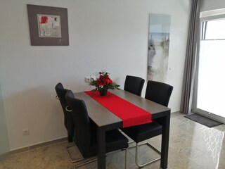 Esstisch Ferienwohnung Zerlett