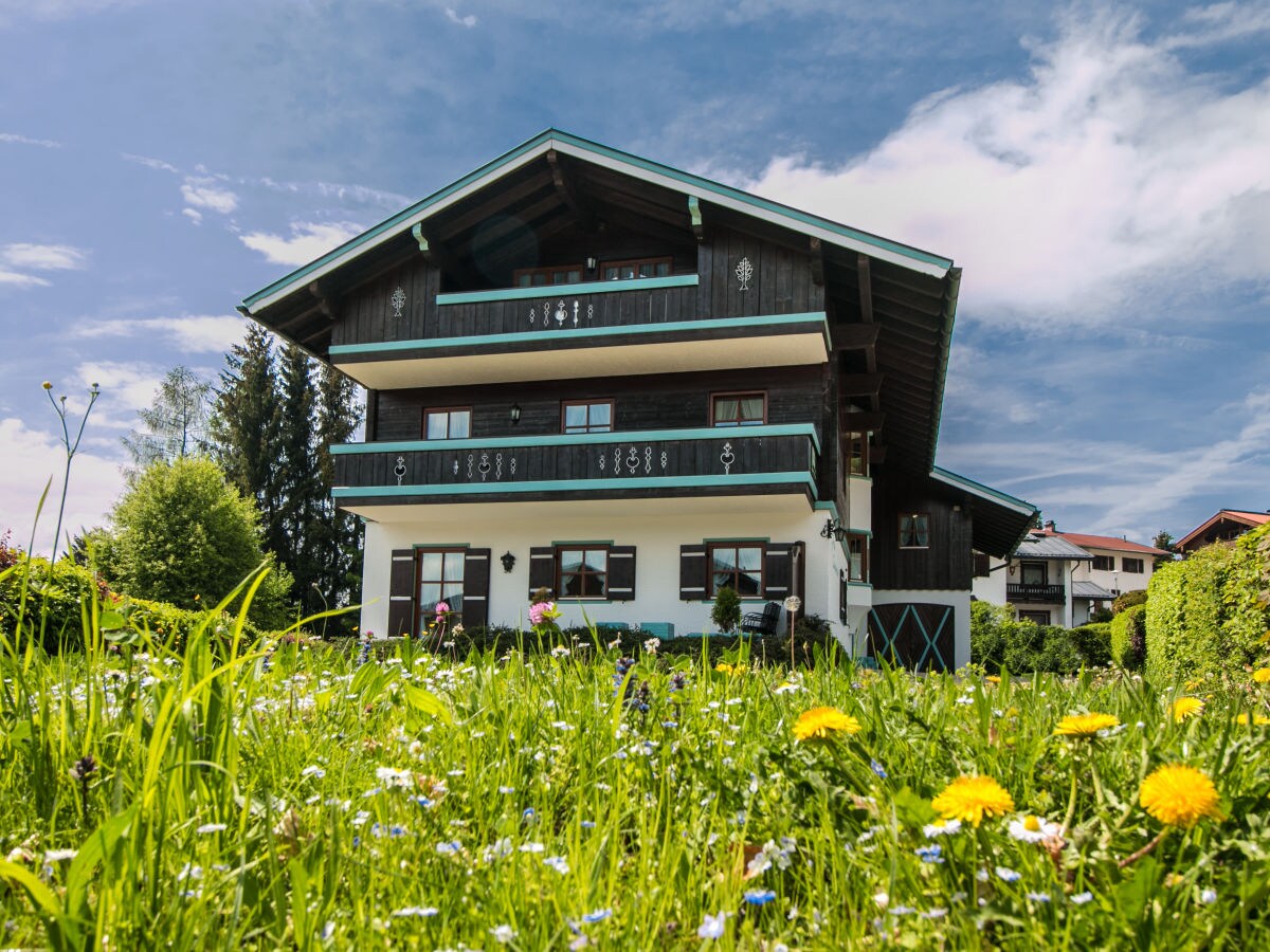 Holiday Apartment Enzian Im Haus Sonnenrose 2 Reit Im Winkl