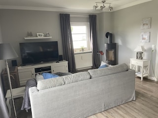 Wohnziummer mit 55 Zoll TV