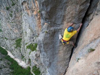 paklenica climbing