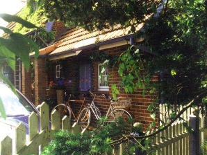 "Friesische Ferienwohnung" ("Friesian holiday apartment") - Jever - image1