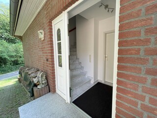 Treppe zur Dachgeschosswohnung