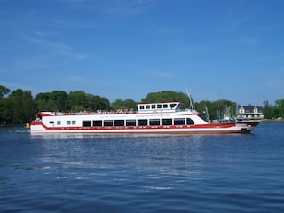 Dampferfahrt ab Hafen Röbel