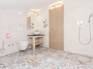 1 of 7 en-suite Bathrooms