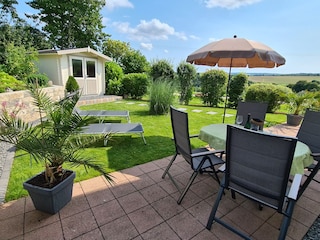 Terrasse mit eigenem Gartenbereich