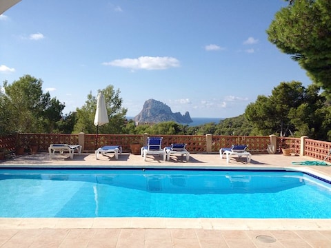 Maison de vacances Maison Es Vedra