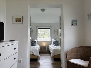 Schlafzimmer mit Duschbad