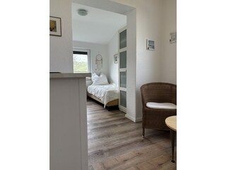 Schlafzimmer mit Duschbad