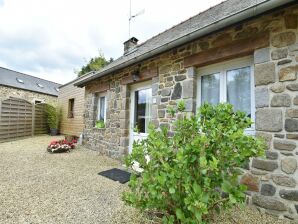 Ferienhaus Breton stone house in Saint-Gilles-les-Bois