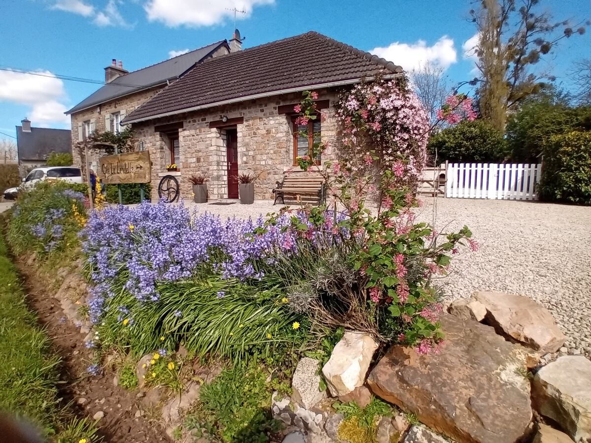 Ferienhaus La Landelle - ländlich, WLan, hundefreundlich, komplett eingezäunter Garten