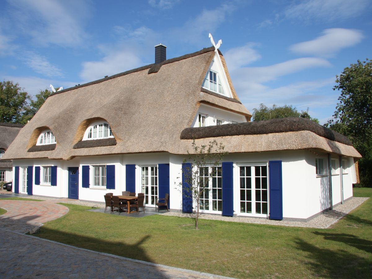 Ferienhaus Reetdachvilla Nur 300 M Zur Ostsee Gross Schwansee Firma Bellevue Ferienhaus Einer Marke Der E Domizil Ag