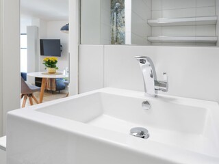wash basin