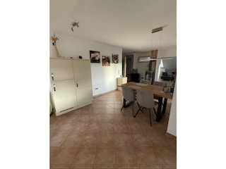 Küche mit Essbereich