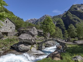 Appartamento per vacanze Porto Ceresio Ambiente 25