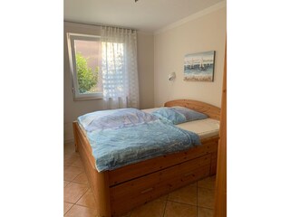Schlafzimmer mit Doppelbett 1,80cm breit
