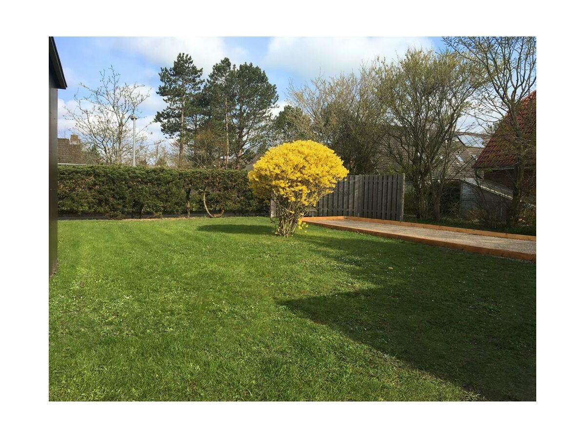 Boulebahn im Garten