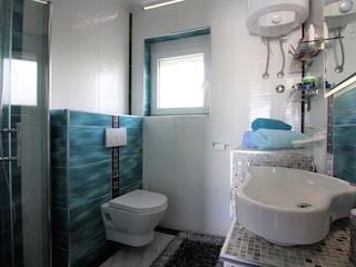 Modern bathroom nr.1 - groundfloor
