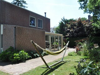 Hinten mehr relaxing, im Hängematte