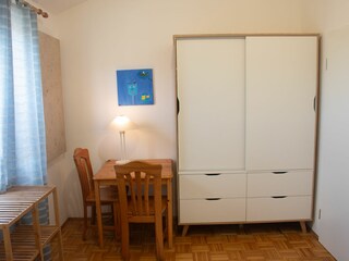 Kinderzimmer Schrank