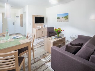 Wohnzimmer mit Essbereich