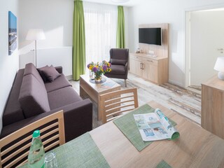 Wohnzimmer mit Essbereich