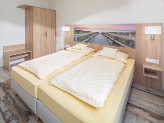 2. Schlafzimmer