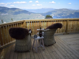 herrlicher Blick in die Berge und auf die Seen