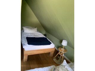 Schlafzimmer Obergeschoss mit 2 Betten
