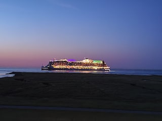 AIDA kommend aus Hamburg