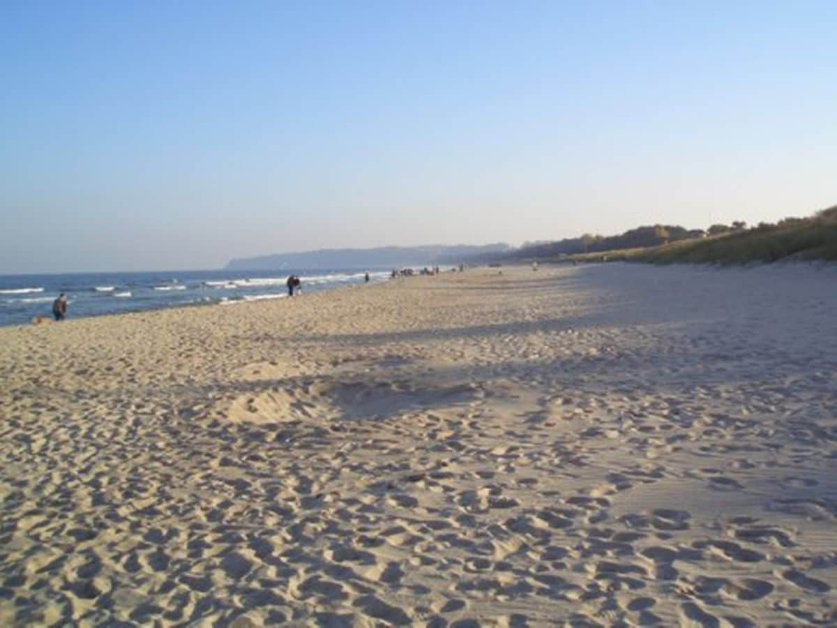 Strand vor dem Haus