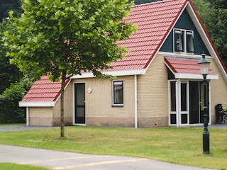 Bungalow Hoge Hexel Outdoor Recording 1