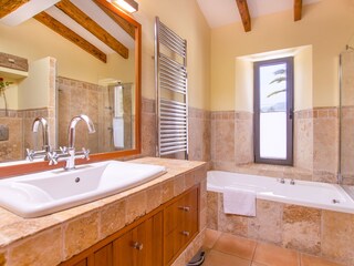 Villa Selva Bathroom 23