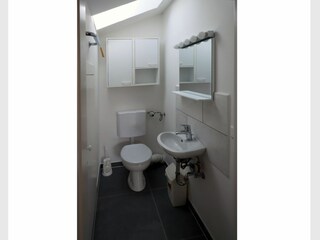 separate Toilette in der Fewo Sternenhimmel