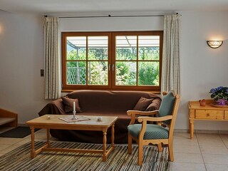 Fewo Wallberg: Wohnbereich mit Couch