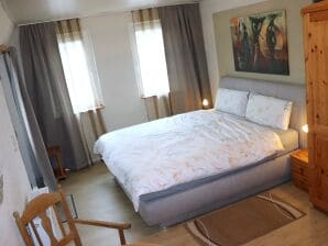 Ferienwohnung Ferienweingut Becker Fewo "Hasenläufer"