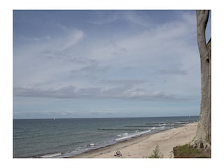 Naturstrand mit Steilküste