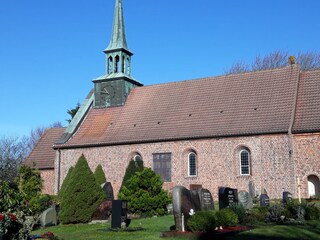 Kirche im Dorf