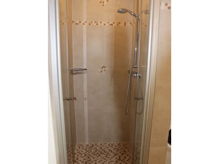 mit ebenerdige Dusche