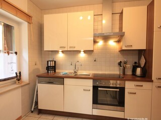 Wohn-/Schlafbereich mit offener Küche