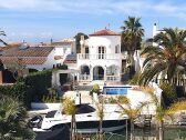 Villa Empuriabrava Buitenaudio-opname 1