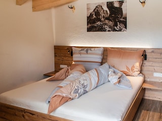 Schlafzimmer 4