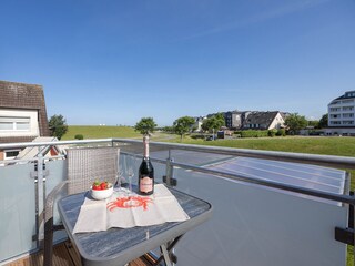 Balkon mit Blick zum Deich / zur Familienlagune
