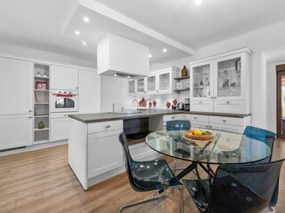 kitchen and dinning 1