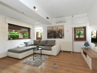 family room 2