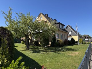 Kapitänshaus von der Straße